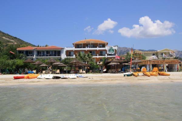 Nefeli Wind Club Aparthotel Vasilikí Buitenkant foto